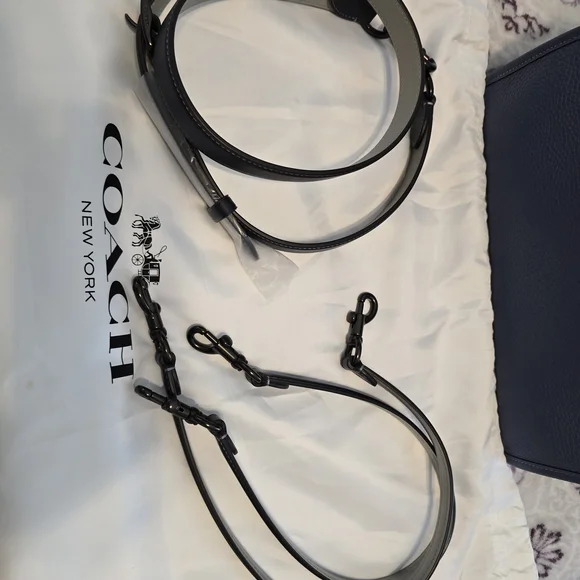 Coach Rouge 30 - Picture 4 of 14